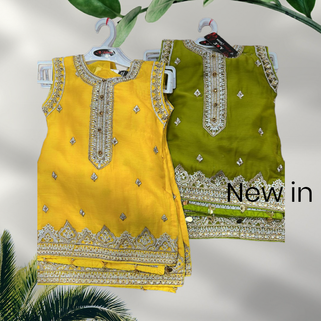 Girls Lawn Embroidered Suits 26-36